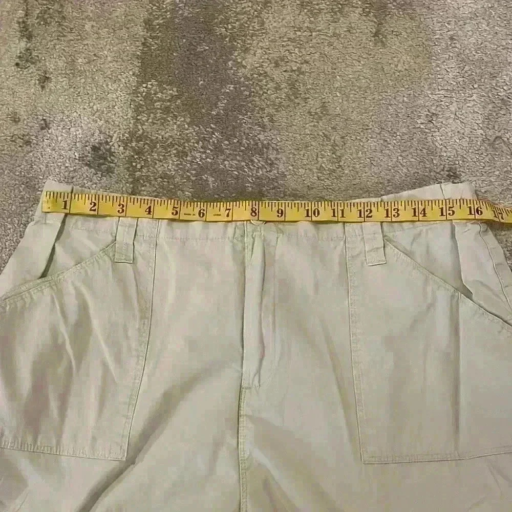 Women’s White Stag Capris - Picture 8 of 11